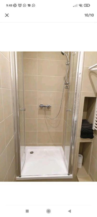 Schoenes Und Offenes Appartement Jüchen Dış mekan fotoğraf